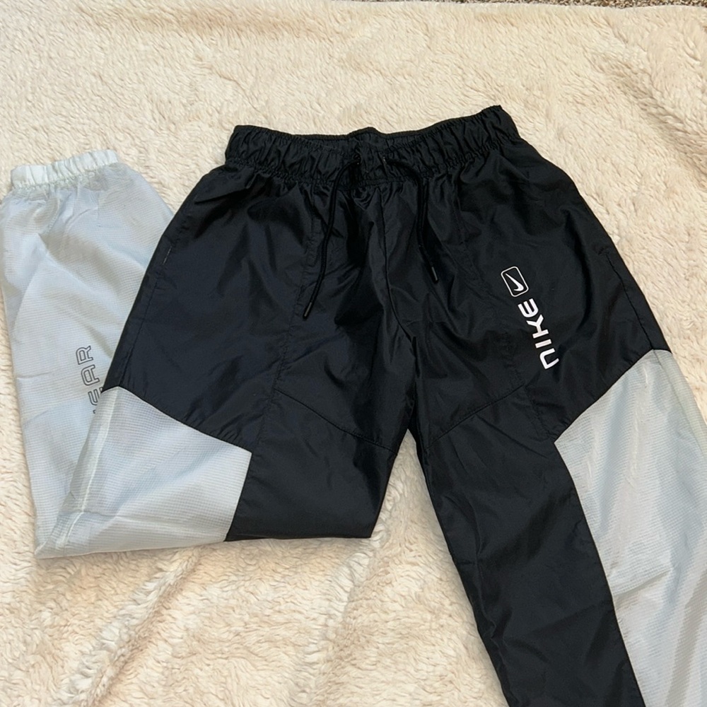 Nike joggers size S
